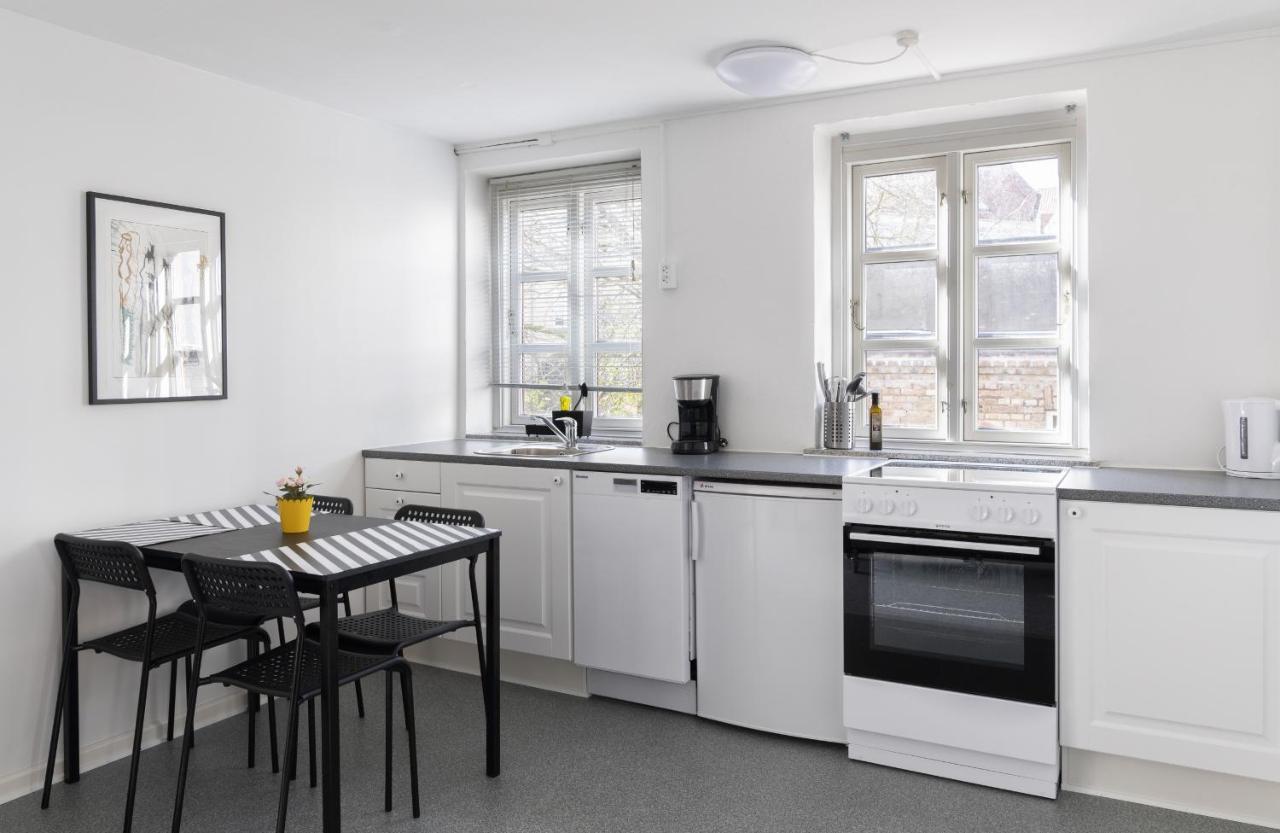 Aday - Apartment Suite 2 Aalborg Center Exterior foto